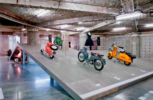 Lá vai ela formosa e segura. Scooters da Coleção de João Seixas